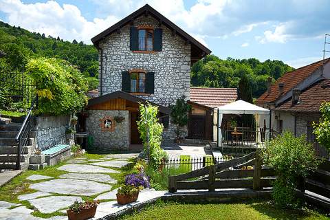 Casa delle Alpi - Bäuerliches Haus in Ponte Nelle Alpi (4 Personen)