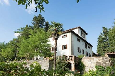 Villa Pepi - Ferienunterkunft in Rignano sull' Arno (14 Personen)