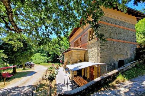 Gualtierottivilla - Ferienunterkunft in Pistoia (16 Personen)
