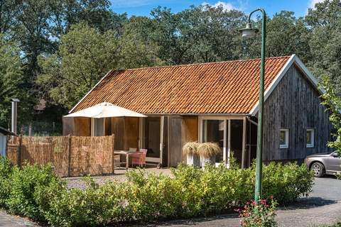 Design Farmers Barn Twente met Hottub - Ferienhaus in Haaksbergen (4 Personen)