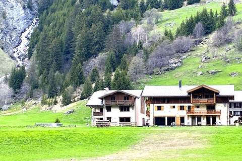 CHALET LE 360 - Ferienunterkunft in Champagny-en-Vanoise (26 Personen)