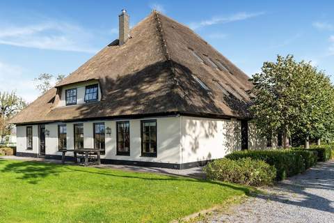 De Pauwenhof - Ferienunterkunft in Heiloo (20 Personen)