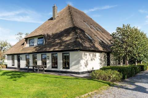 De Pauwenhof - Ferienhaus in Heiloo (20 Personen)