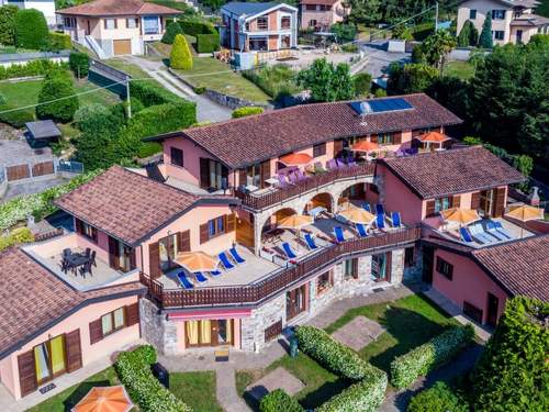 Ferienwohnung Residenza Agrifoglio  in 
Luino (Italien)