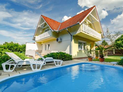 Ferienhaus Edina (SZA115)
