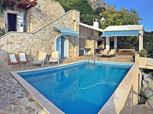 Ferienhaus Juraj  in 
Omis (Kroatien)