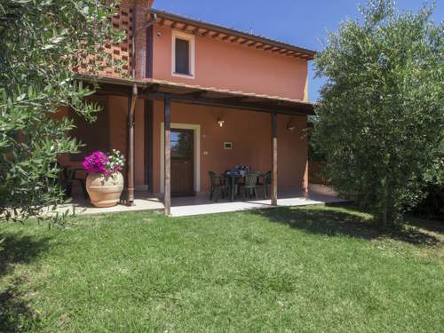 Ferienwohnung, Landhaus Trilocale  in 
Orentano (Italien)