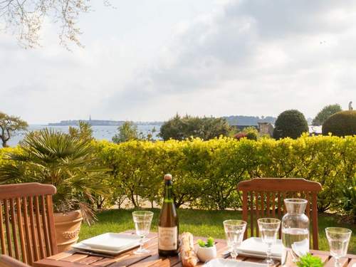 Ferienwohnung Le Parc du Prieur  in 
Dinard (Frankreich)