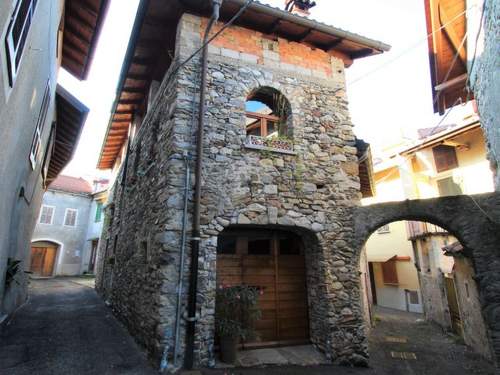 Ferienhaus Caa de Sass  in 
Castelveccana (Italien)