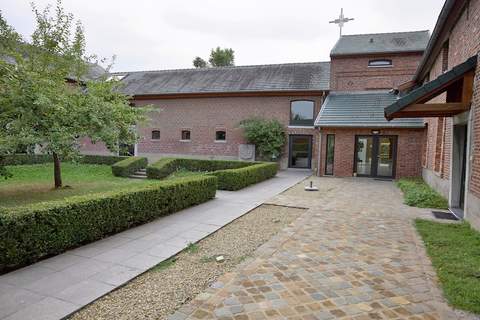 Het Bloesemklooster - Ferienhaus in Sint-Truiden (28 Personen)