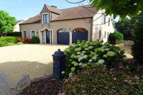 Luxe vakantiewoning met sauna en jacuzzi in Heers - Ferienunterkunft in Heers (8 Personen)