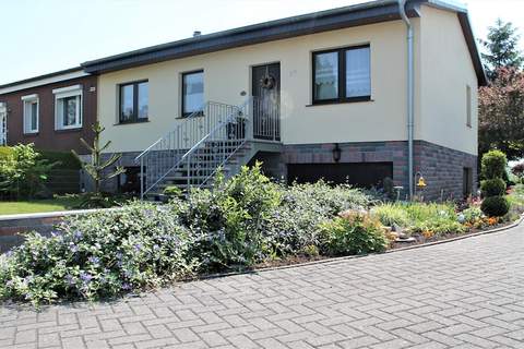 Feldblick - Ferienunterkunft in Damshagen (4 Personen)