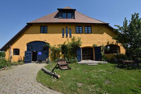 Ferienwohnung Parkblick mit 3 Schlafzimmern - Ferienunterkunft in Buschenhagen (6 Personen)