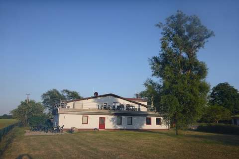 Ferienwohnung mit Leuchtturmblick - Ferienunterkunft in Bastorf (2 Personen)