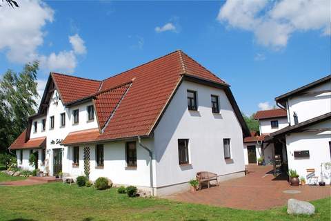XL Das Gästehaus mit separatem  Raum - Ferienunterkunft in Barlin (12 Personen)