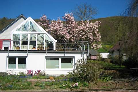 Weserbergland - Ferienunterkunft in Bad Pyrmont-Löwensen (4 Personen)