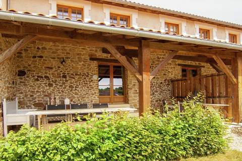 Le Cabriolet - Bäuerliches Haus in Roussines (5 Personen)