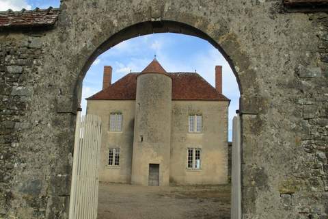 Le Vieux Château - Ferienunterkunft in Moussy (8 Personen)