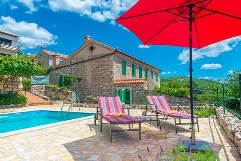 Vesna - Ferienunterkunft in Crikvenica (8 Personen)