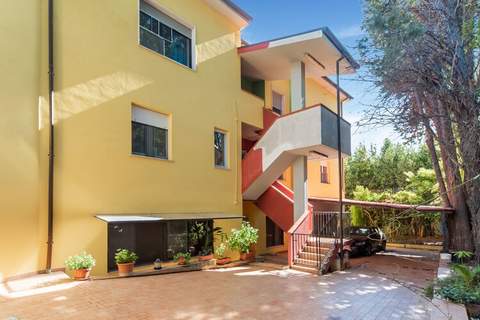 Villa Francisca - Ferienunterkunft in San Salvo (8 Personen)