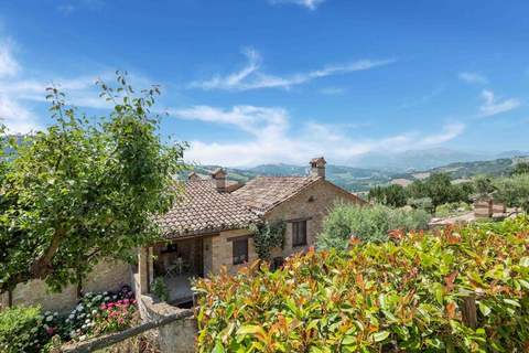 La Priora - Ferienunterkunft in Monte San Martino (2 Personen)