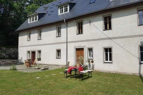 Dom Sokolik-Forest Apartment - Ferienunterkunft in Janowice Wielkie (4 Personen)