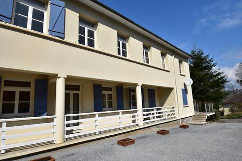 Apt 6 pers piscine - Landhaus in Cuzy (6 Personen)