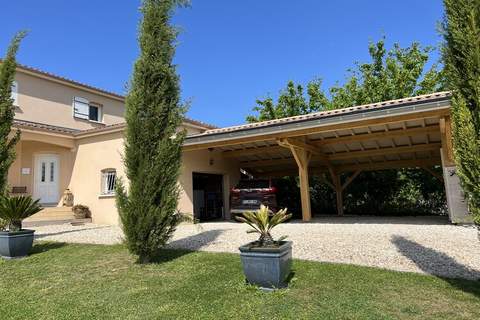 Maison mitoyenne avec piscine - Ferienhaus in Segonzac (2 Personen)