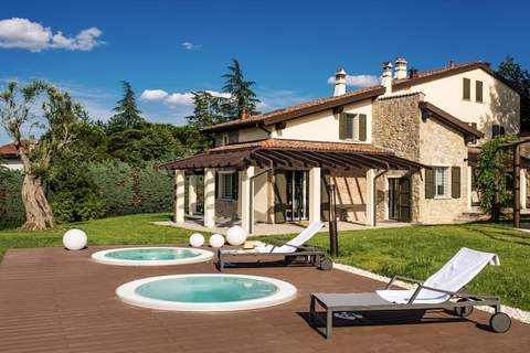 La Pergola - Ferienhaus in Castel San Pietro Terme (12 Personen)