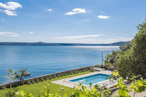 Villa Maslenica - Ferienunterkunft in Maslenica (7 Personen)