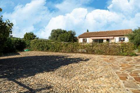 Ferienunterkunft in Roquebrun (8 Personen)