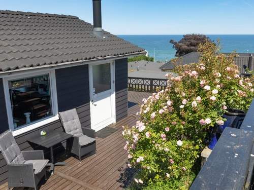 Ferienhaus Pimen - all inclusive - 200m from the sea  in 
Allinge (Dnemark)