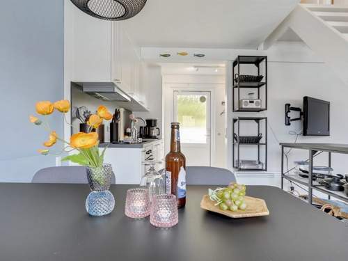 Ferienwohnung, Appartement Majvi - 300m from the sea