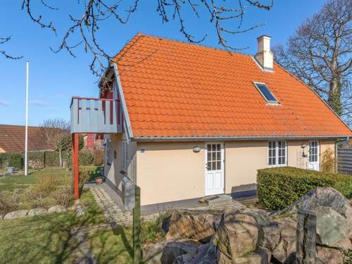 Ferienhaus Jolin - all inclusive - 200m from the sea  in 
Allinge (Dnemark)