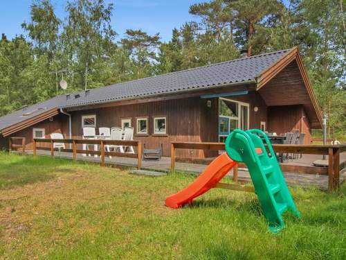 Ferienhaus Almira - all inclusive - 1.2km from the sea in Bornholm  in 
Nex (Dnemark)