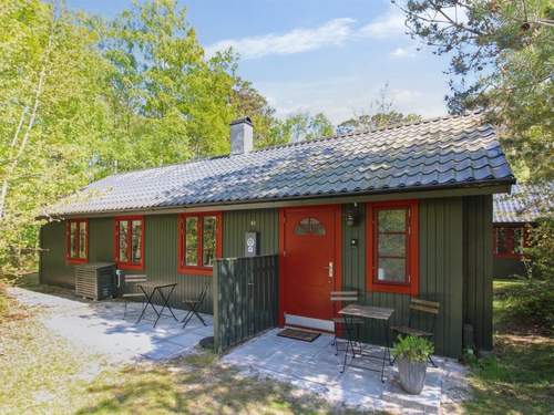 Ferienhaus Sigge - 125m from the sea