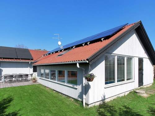 Ferienhaus Elisabeth - 400m from the sea in Bornholm