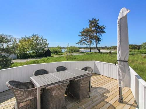 Ferienhaus Julietta - 50m from the sea in Bornholm