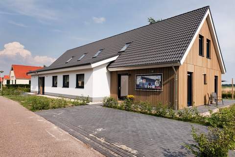24 pers Pallertshuis Wellness de luxe met sauna en hout gestookte hottub - Ferienunterkunft in Groningen (24 Personen)