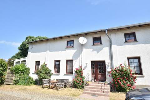 Altes Bauernhaus / Hofblick - Ferienunterkunft in Wendelstorf (3 Personen)