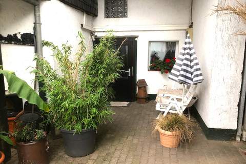 Monteurwohnung am Bauernhof - Ferienunterkunft in Jüchen (4 Personen)