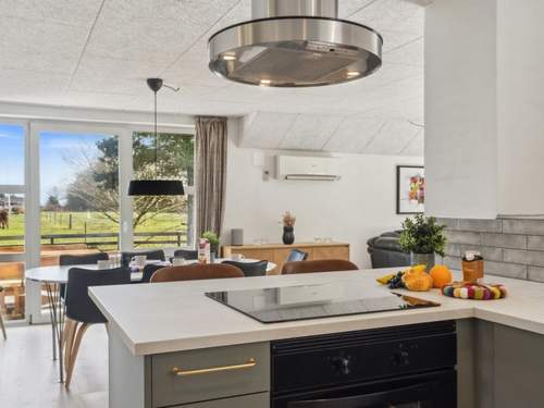 Ferienhaus Botulf - 3.8km from the sea