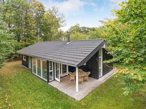 Ferienhaus Follerich - 250m from the sea