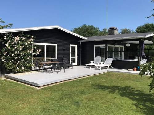 Ferienhaus Henryk - 500m from the sea