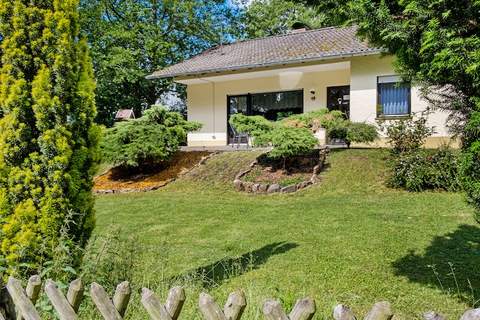 Eifel-Ferienhaus Rita Romag - Ferienunterkunft in Feusdorf (4 Personen)