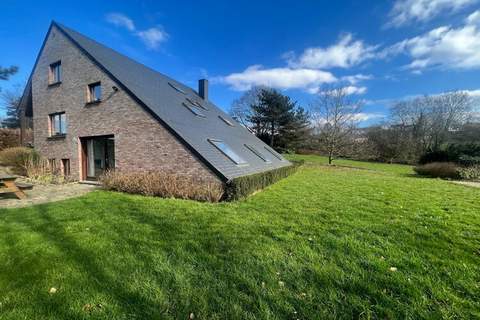 magnifique maison de vacances avec piscine intérieur - Ferienunterkunft in Filot (8 Personen)