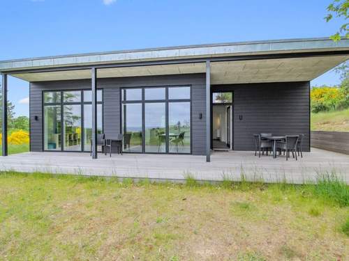 Ferienhaus Irek - 500m from the sea