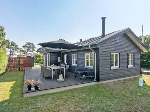 Ferienhaus Kamilla - 200m from the sea