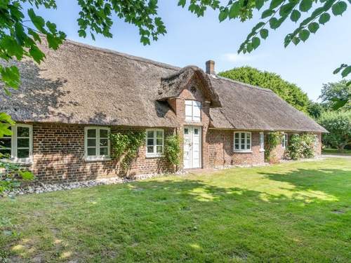 Ferienhaus Arik - 700m from the sea