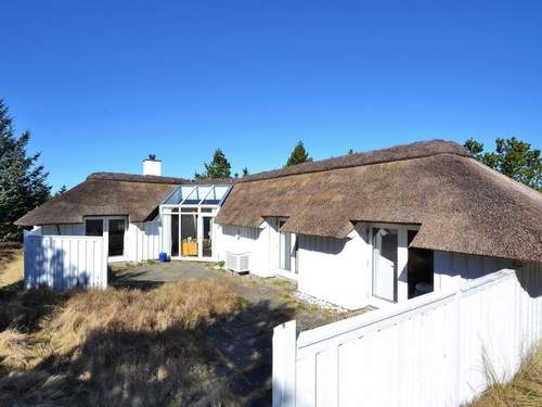 Ferienhaus Roulf - 1.1km from the sea